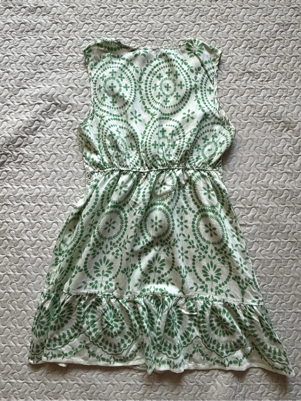 CUPSHE NWT Green and White Floral Sleeveless Dress